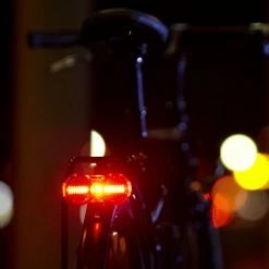 B&M Busch & Müller - Toplight Flat S - Feu Arrière Pour Vélo électrique 321/5ASDC0211 - 321/8ASDC0211 -Monkeylink Soldes busch muller toplight flat s feu arriere pour velo electrique e 1422uxzYMEIytVJv5 3840x2160