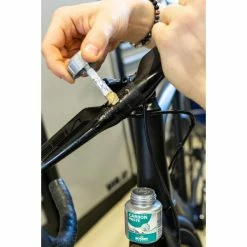 Motorex - Carbon Paste - Pâte De Montage -Monkeylink Soldes motorex carbon paste pate de montage 2 3840x2160